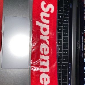 Supreme Headband